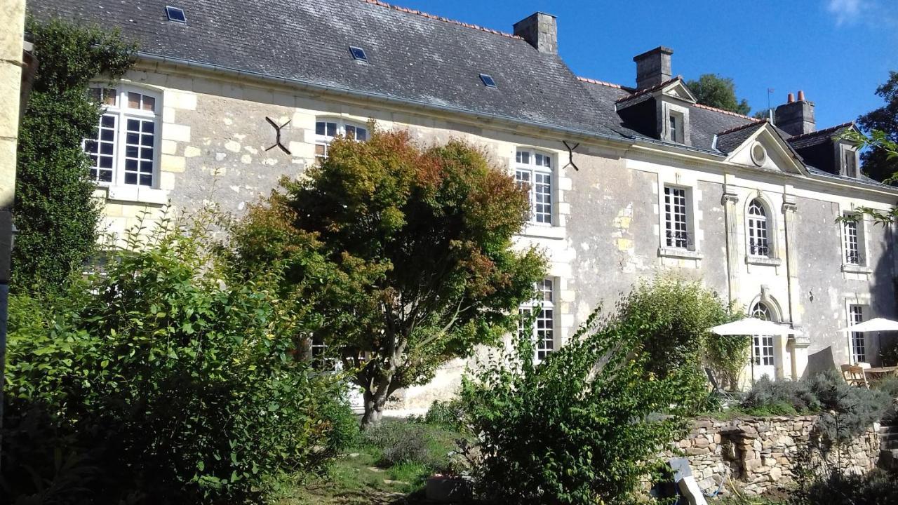 Manoir De La Fontaine Du Chene Bed & Breakfast Coutures  Exterior photo